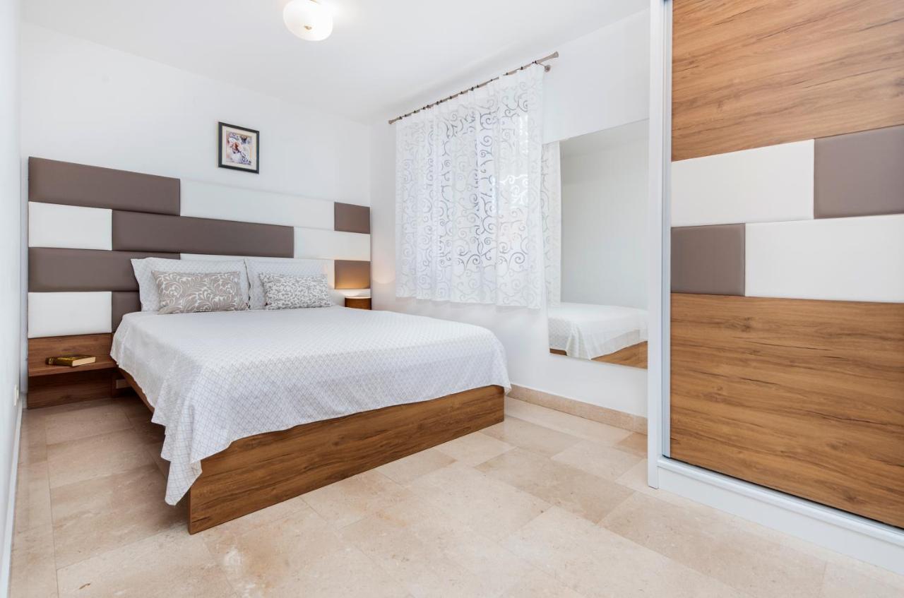 Guesthouse Santin Rovinj Ngoại thất bức ảnh