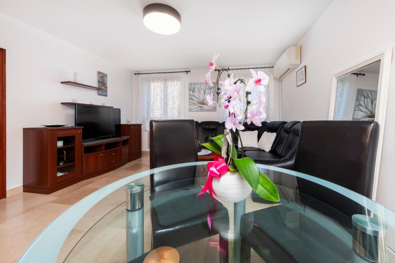 Guesthouse Santin Rovinj Ngoại thất bức ảnh
