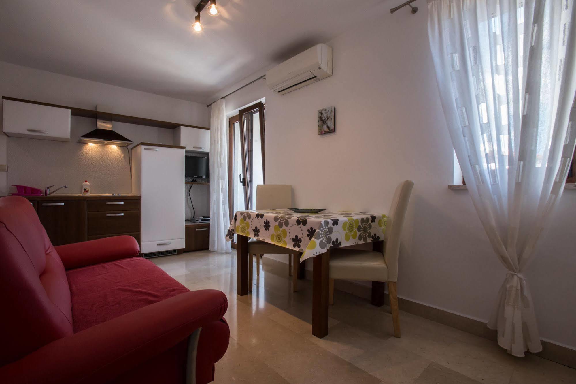 Guesthouse Santin Rovinj Ngoại thất bức ảnh